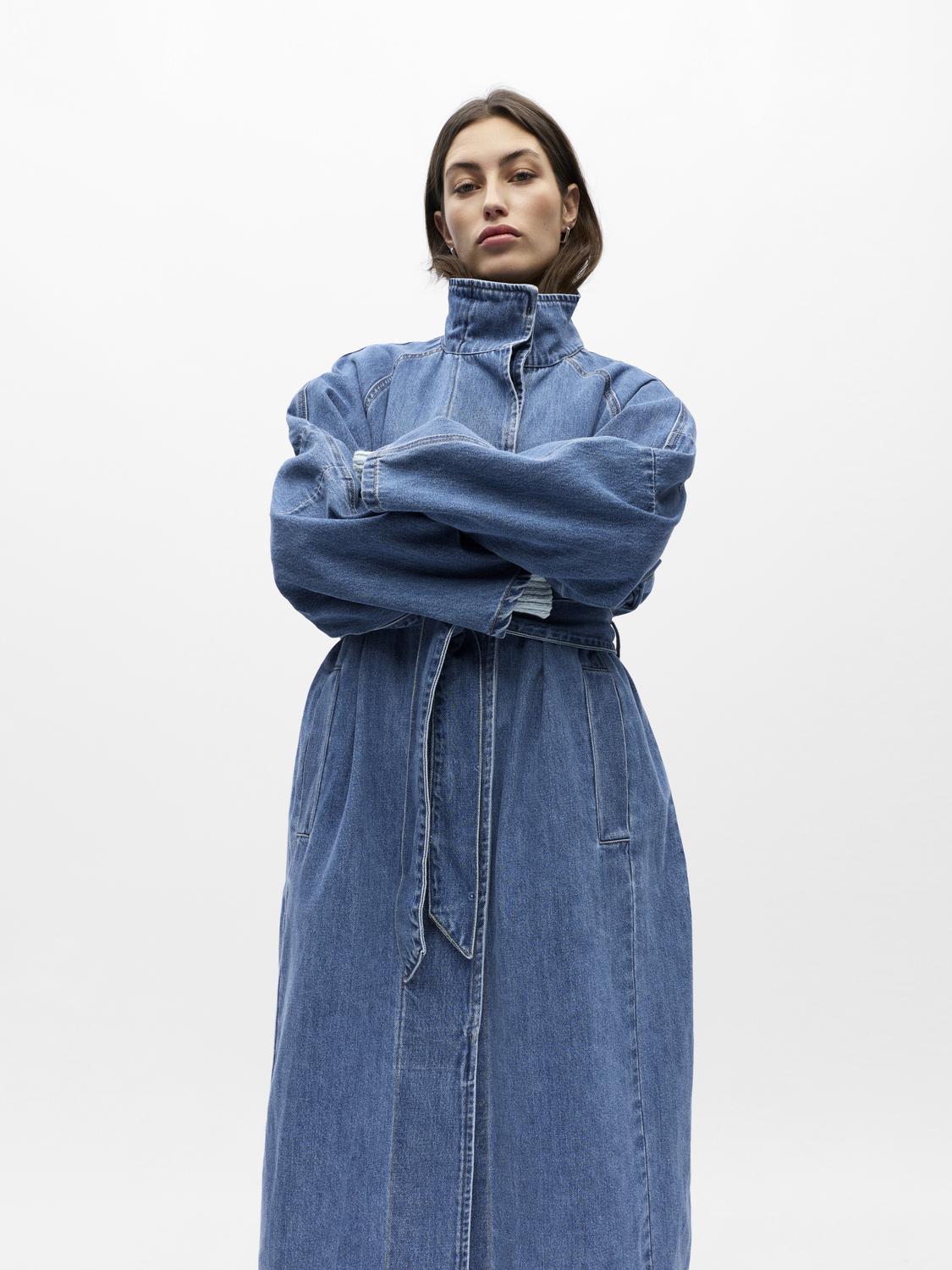 model_shot-detail